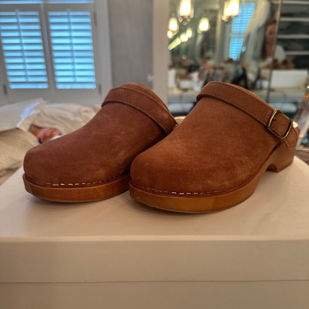 RE/DONE dusty dark pink suede clogs Size 7 (will fit 6.5 or 7)